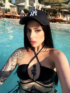 Aleks escort in Monaco