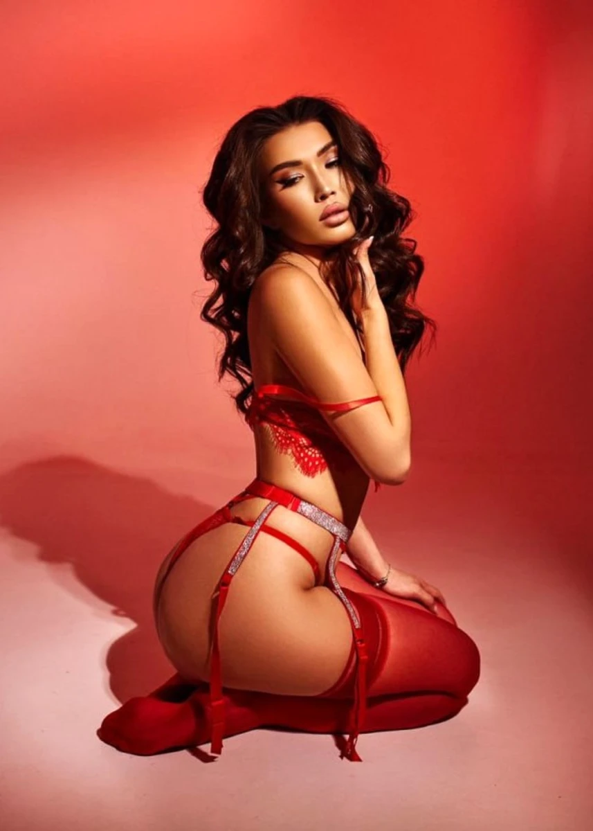 Alima escort in Monaco