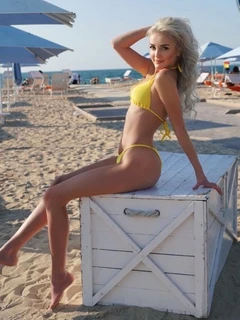 April escort in Monaco
