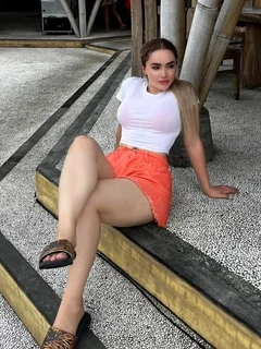 Caroline escort in Monaco