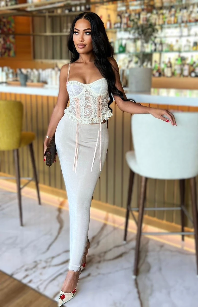 Cassie escort in Monaco