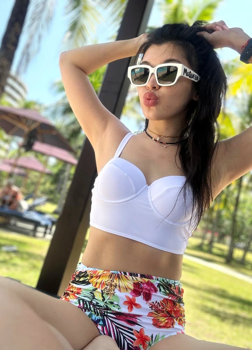 Dariya escort in Monaco