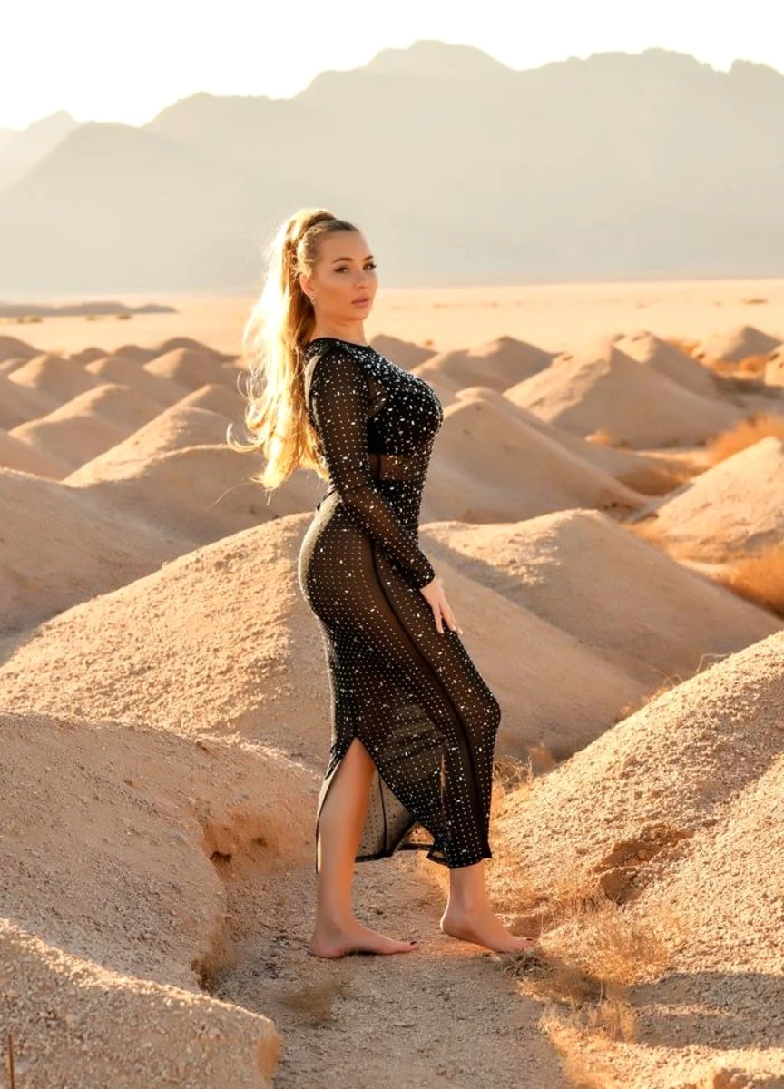  Elisabetta escort in Monaco