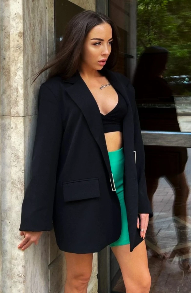 Elizabeth escort in Monaco