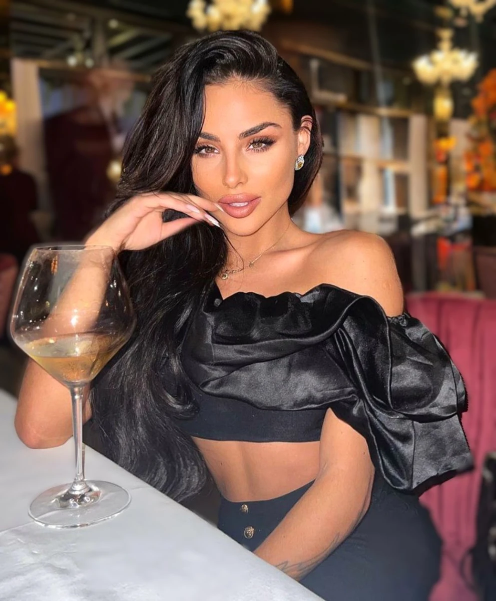 Eva escort in Monaco