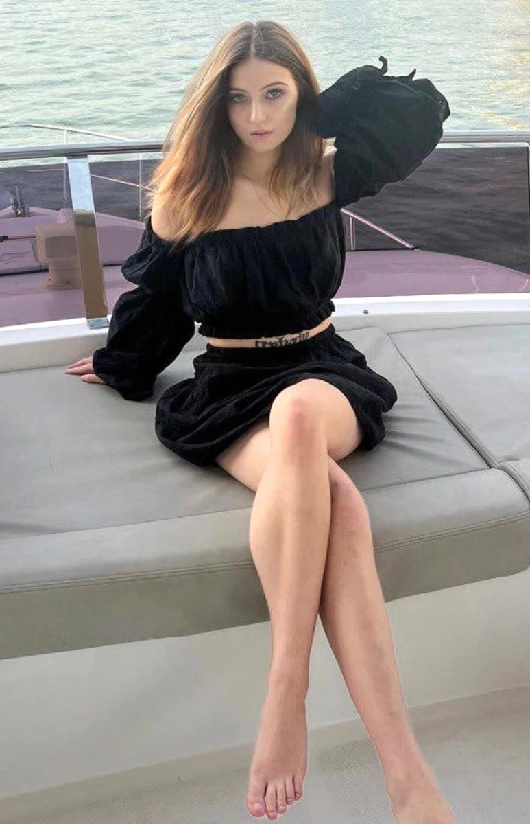 Evelyn escort in Monaco
