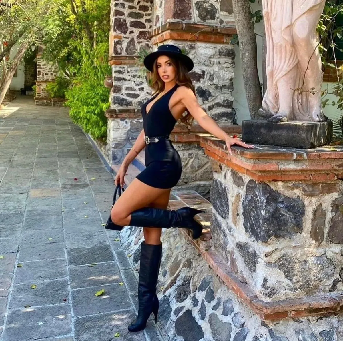 Gina escort in Monaco