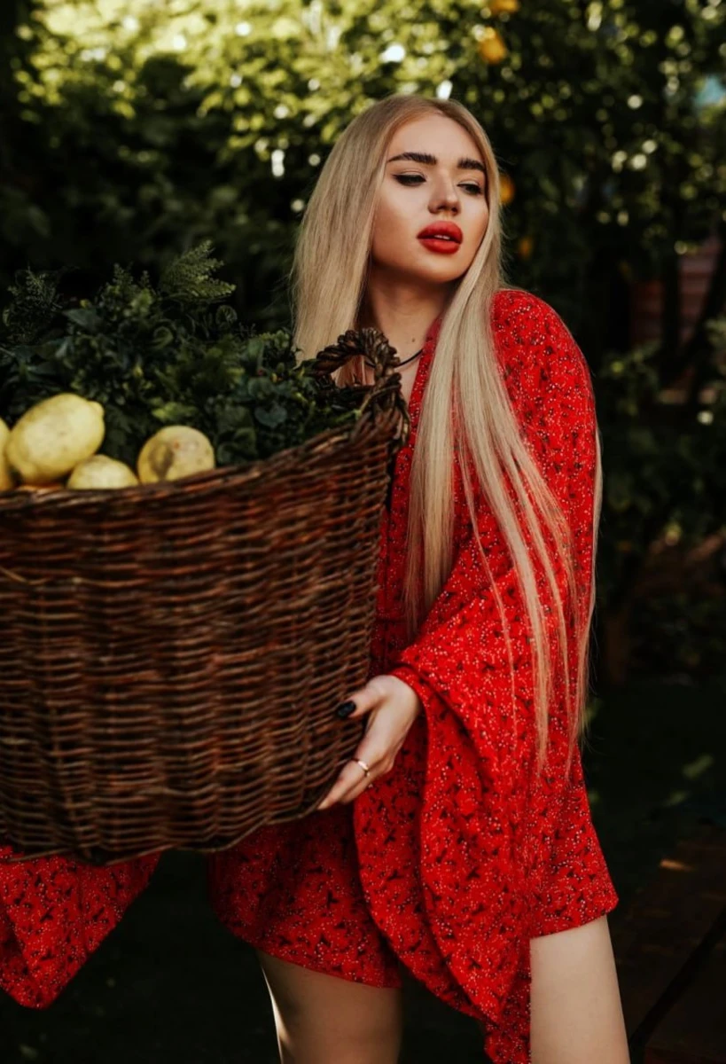 Inessa escort in Monaco