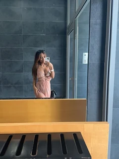 Julia escort in Monaco