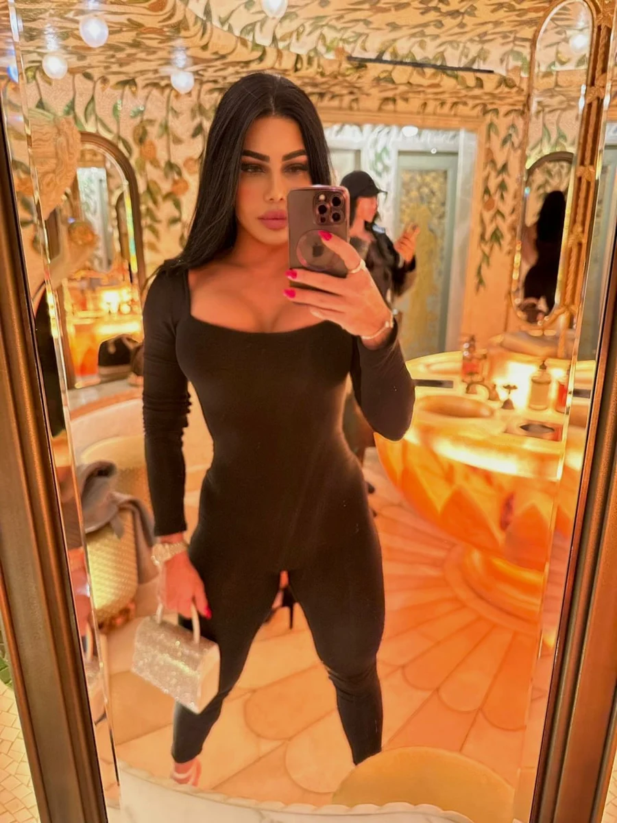 Julianne escort in Monaco