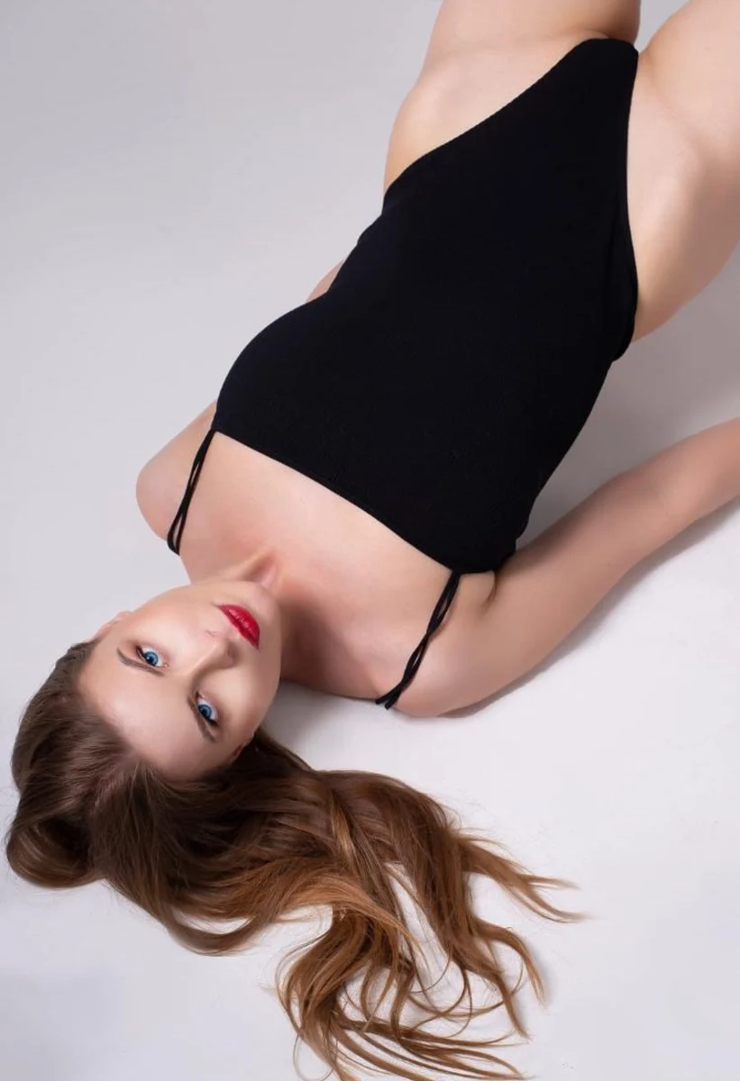 Kaley escort in Monaco