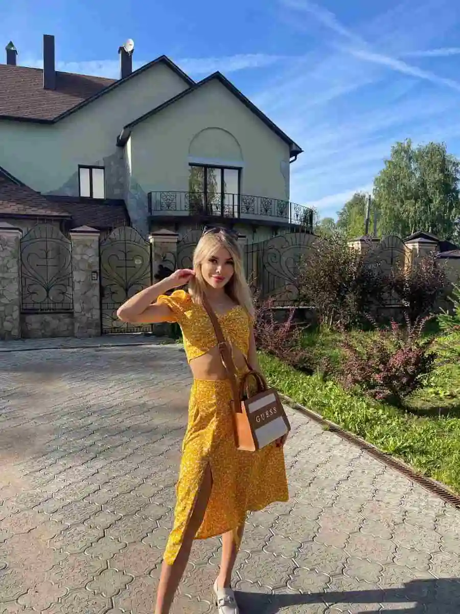 Kornelia escort in Monaco