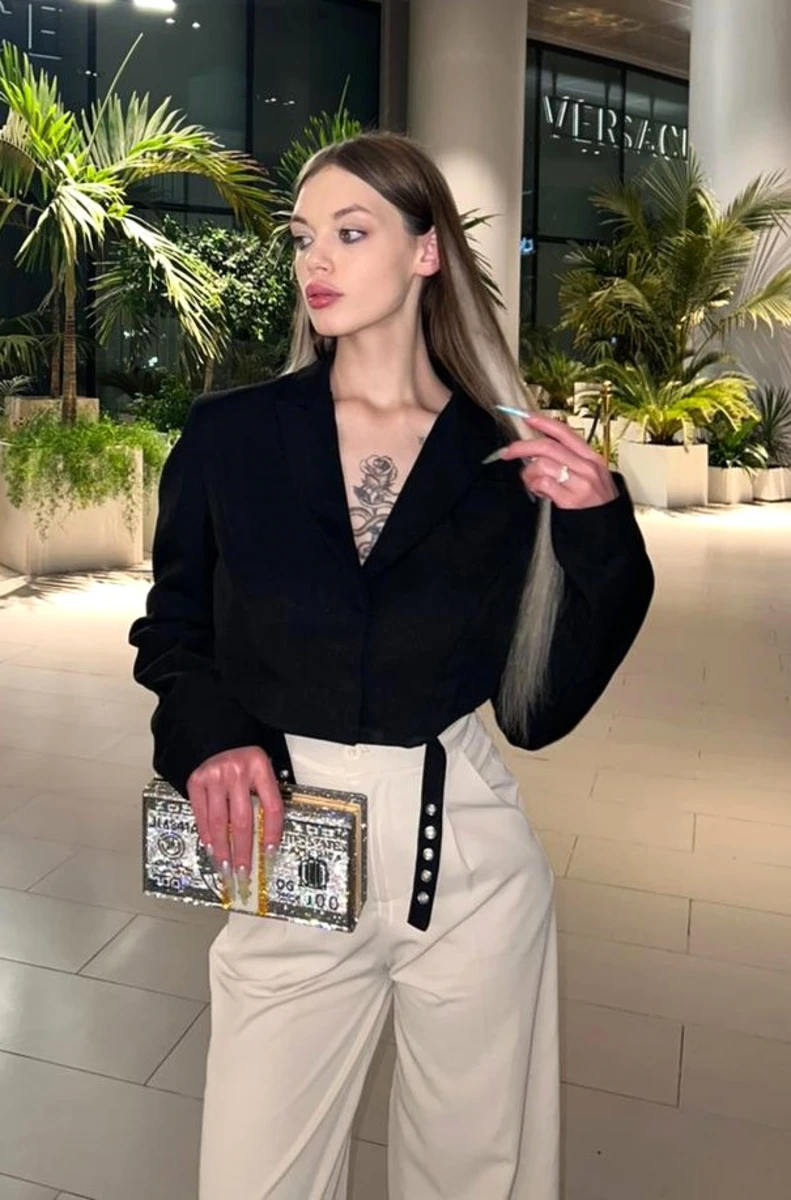 Lakshmi escort in Monaco