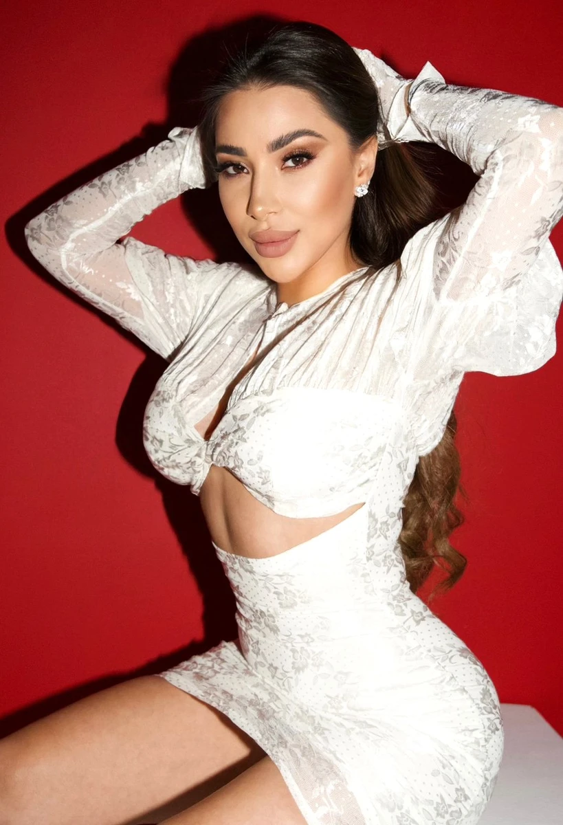  Lara escort in Monaco
