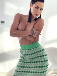 Lara escort in Monaco
