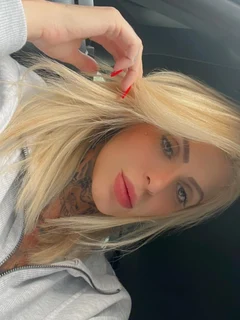 Leona escort in Monaco