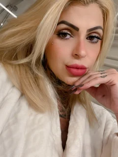 Leona escort in Monaco