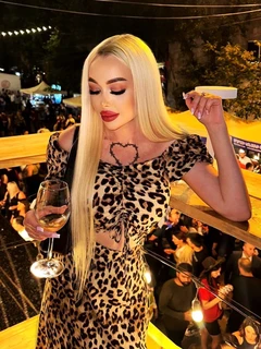 Marta escort in Monaco