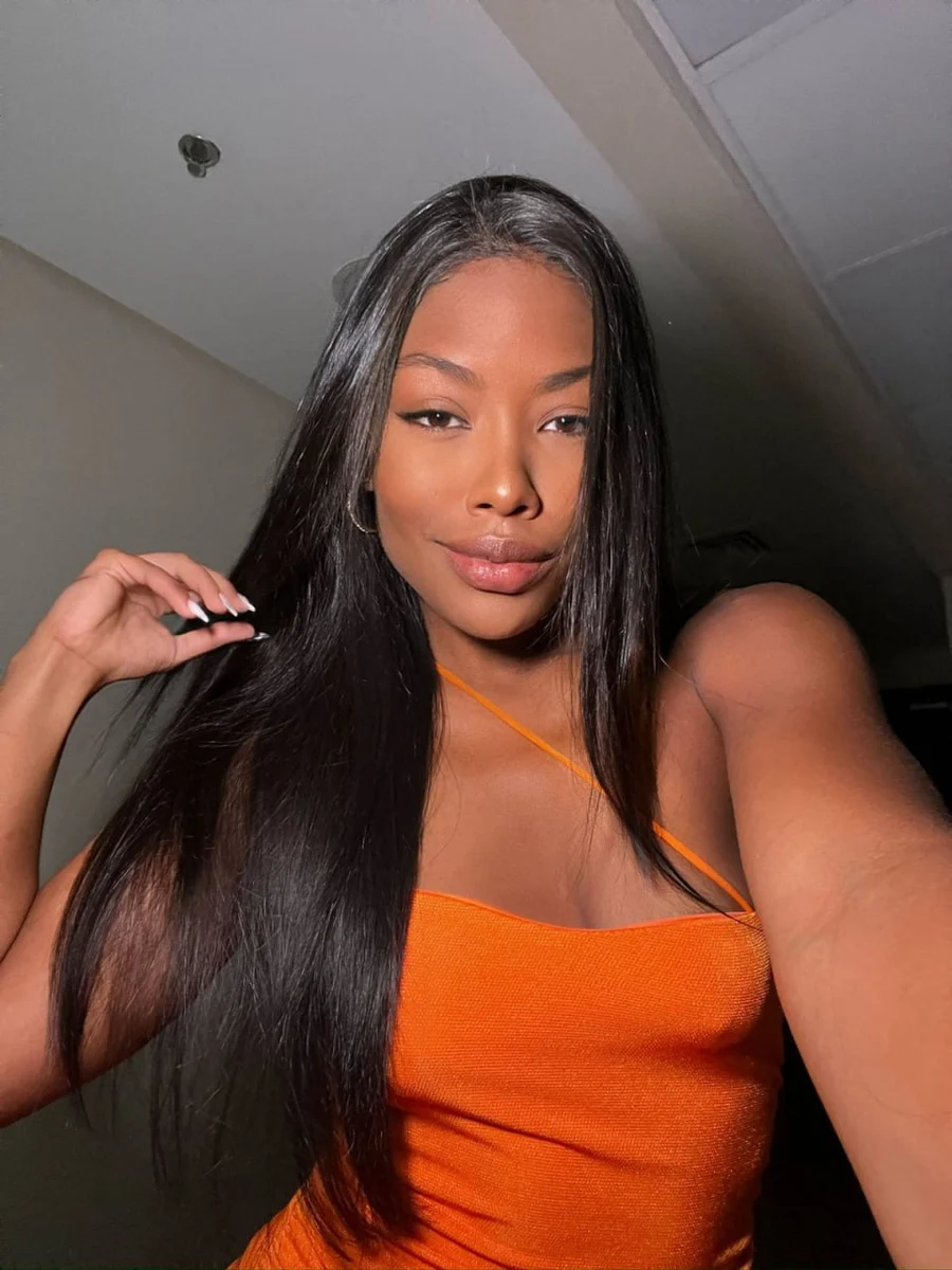 Naomi escort in Monaco