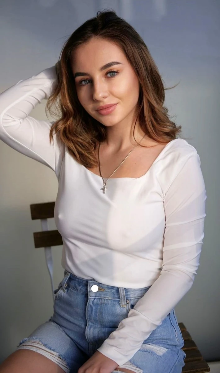 Nikole escort in Monaco