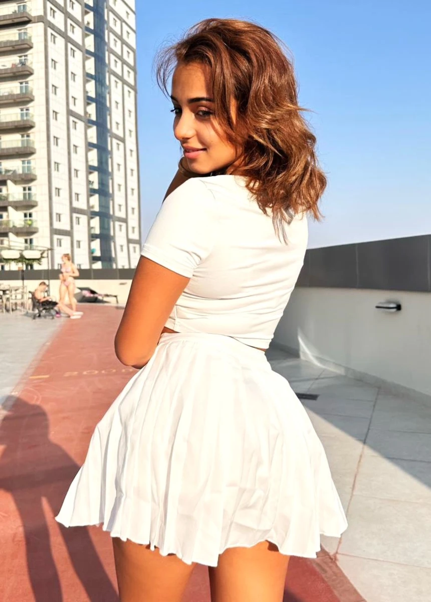 Olya escort in Monaco