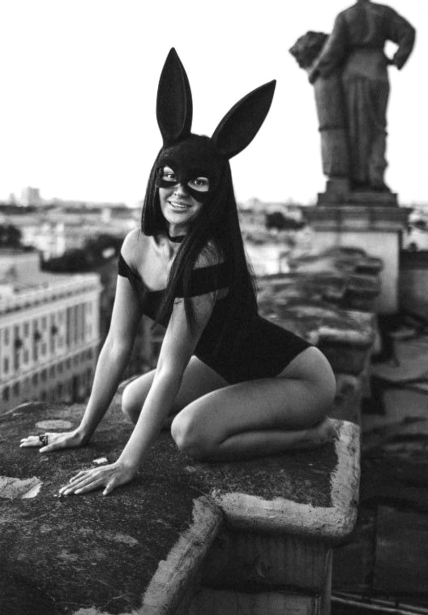 Roxolana escort in Monaco