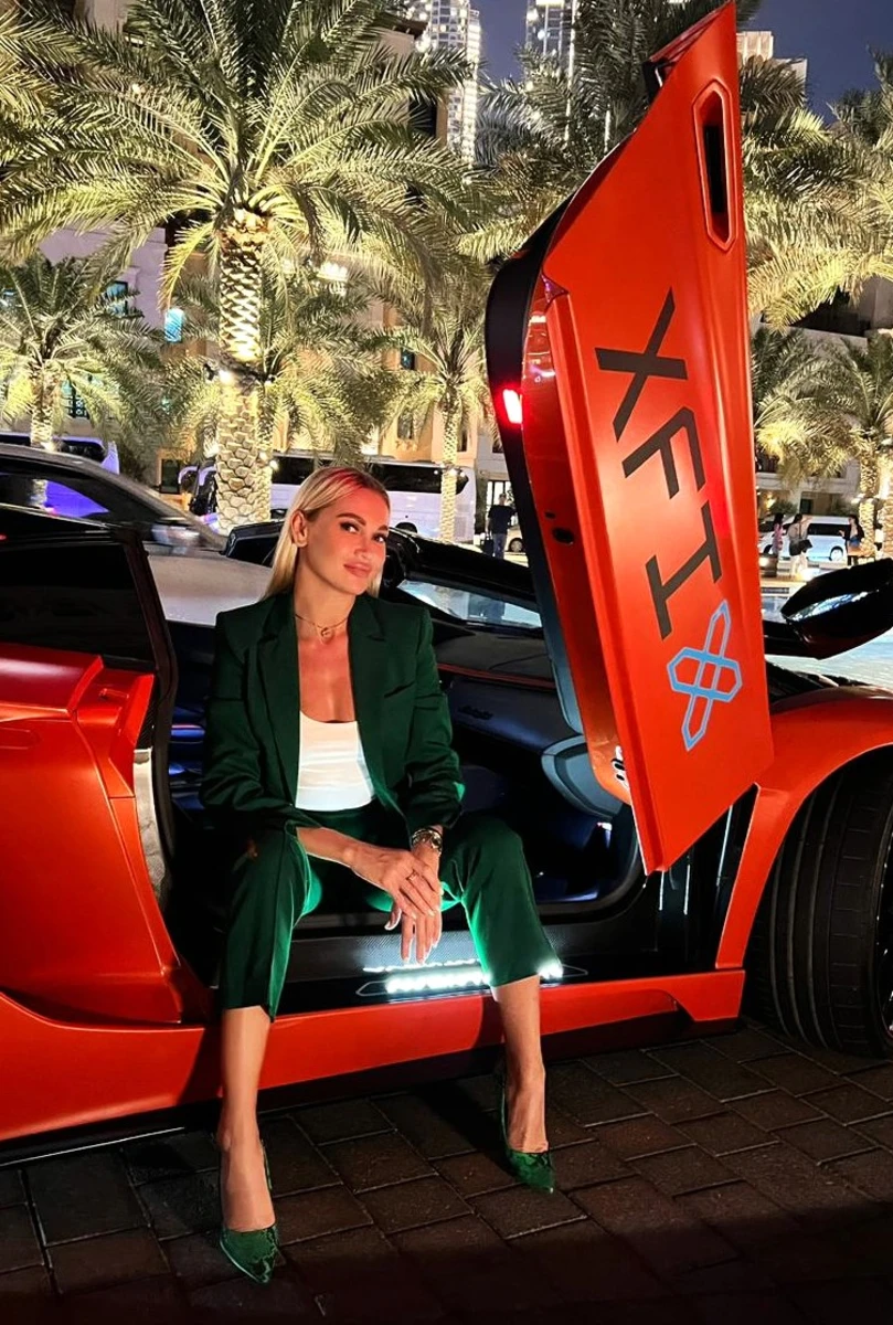 Yana escort in Monaco